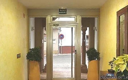 Hotel Rocio 2*